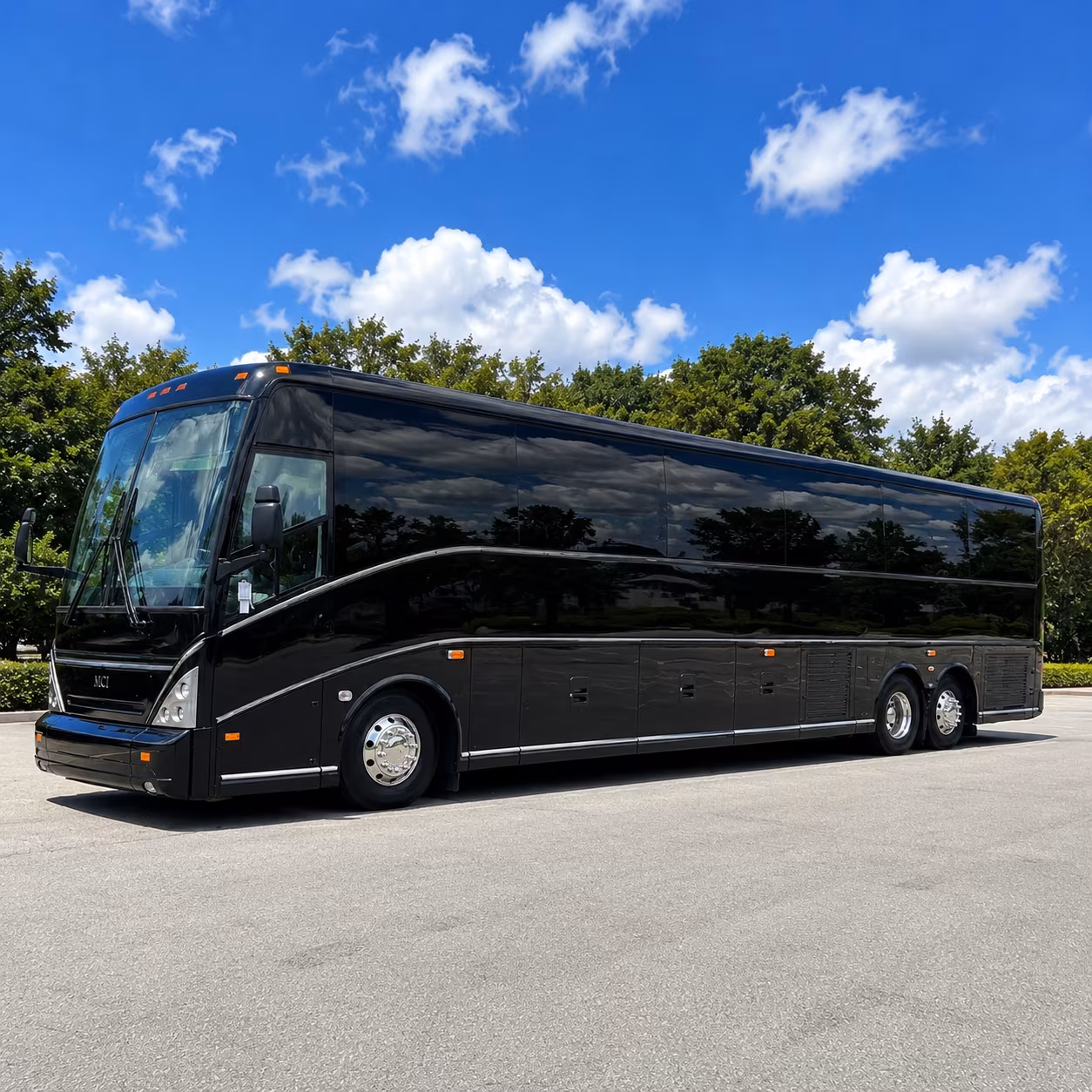 buses for field trips to the heard natural science museum in mckinney