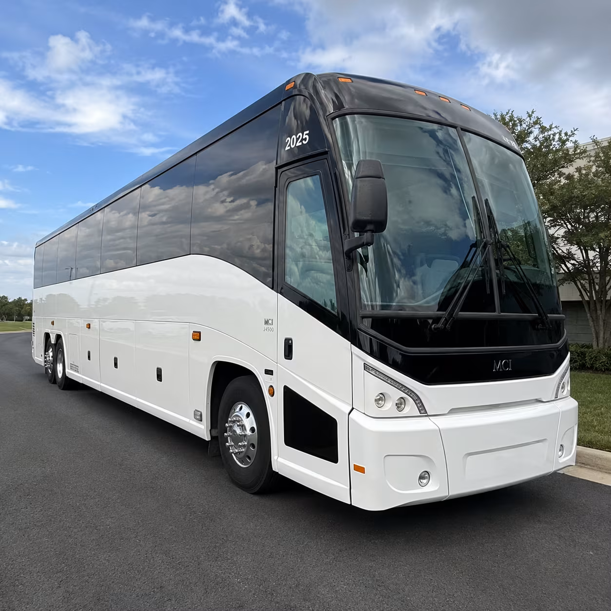 corporate airport transfer buses between plano and dfw or love field