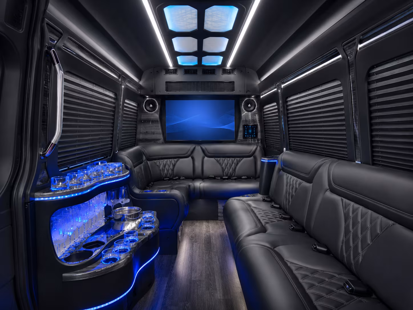 employee bus rentals for corporate events and off site meetings at plano convention center