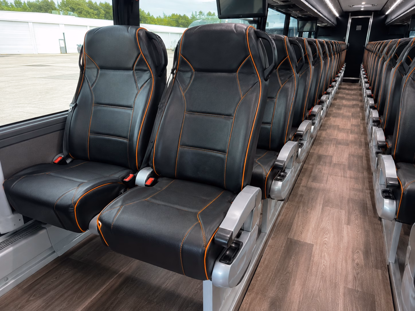 grapevine winery buses to delaney vineyards and messina hof